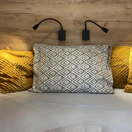 Gorgeous Retreat At A Fabulous Czech Republic Resort Křečovice